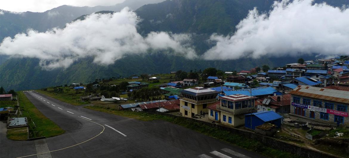 Let Káthmándú – Lukla
