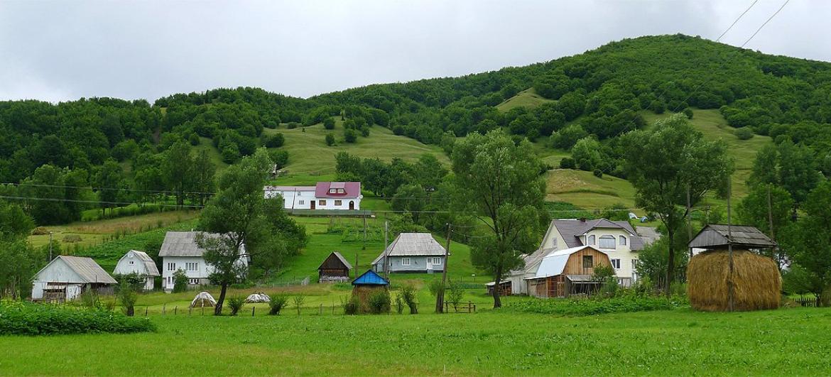 Koločavou na sedlo Pryslop
