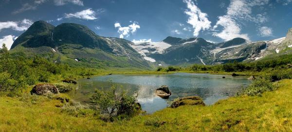 Hike to Blavatnet lake