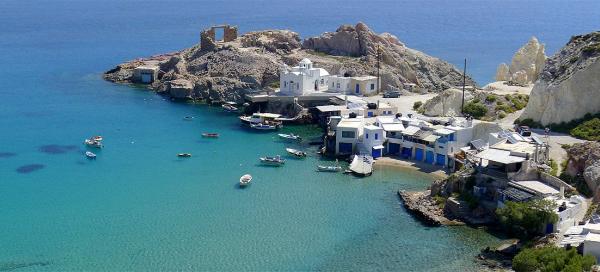 Visit the bay and village Firopotamos