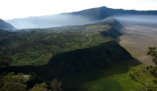 Panoramatický výhled na Tengger