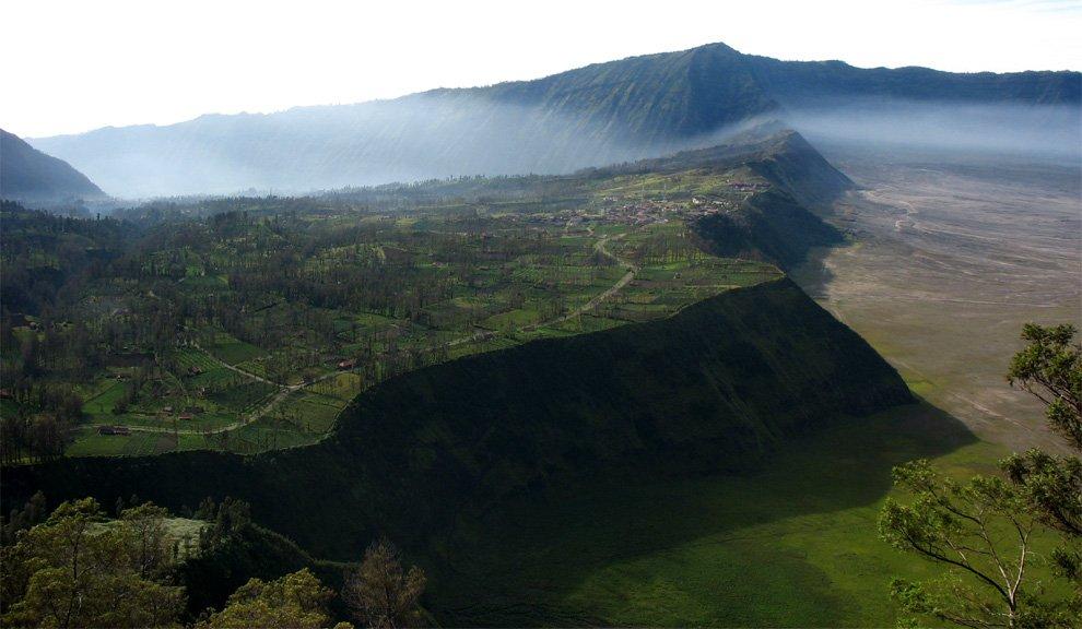 Panoramatický výhled na Tengger