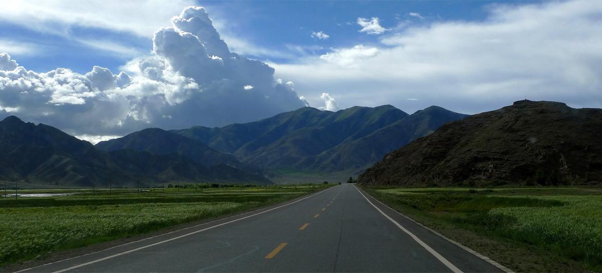 Jízda Shigatse - Nové Tingri