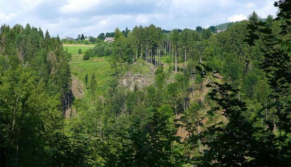 Nad údolím Kamenice