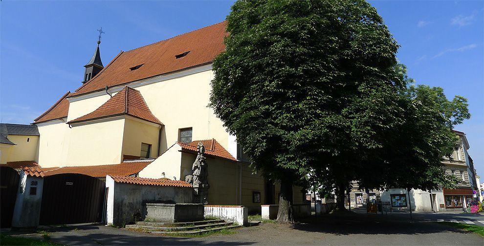 Kostel nejsvětější trojice a klášter Kapucínů