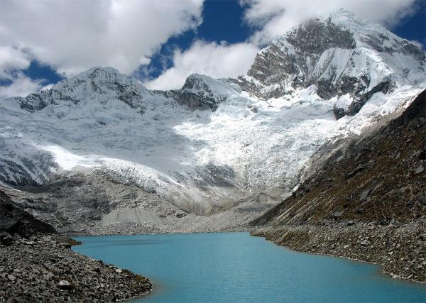 Lagoon Yuraccocha