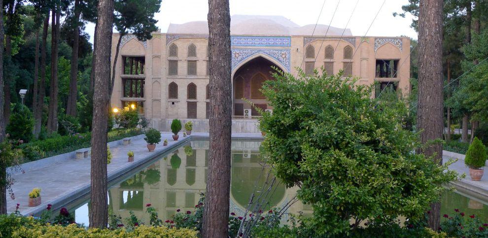 Palác Chehel Sotun