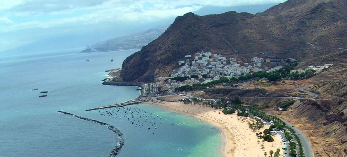 Teresitas beach