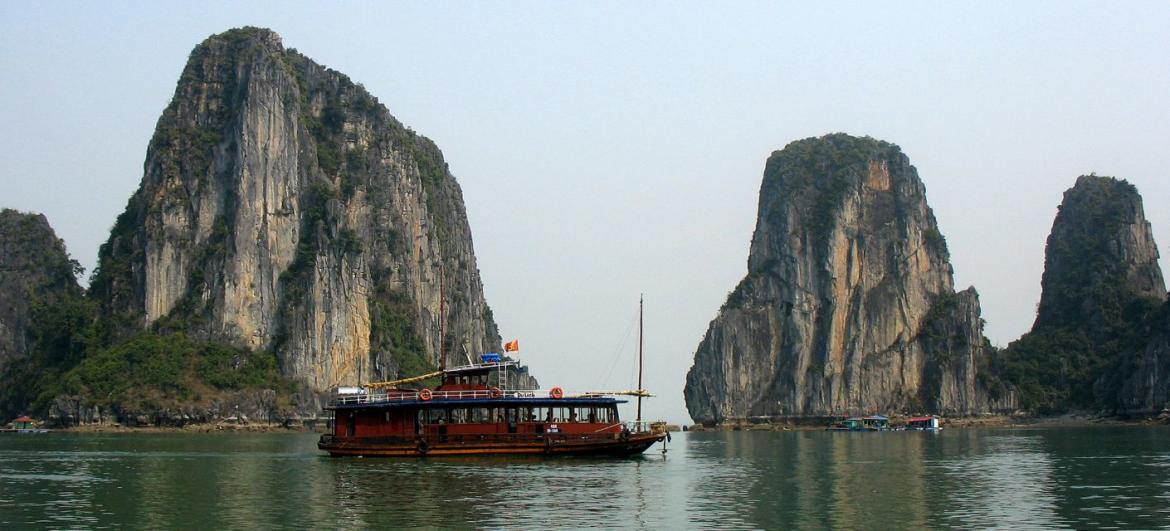 Ha Long Bay
