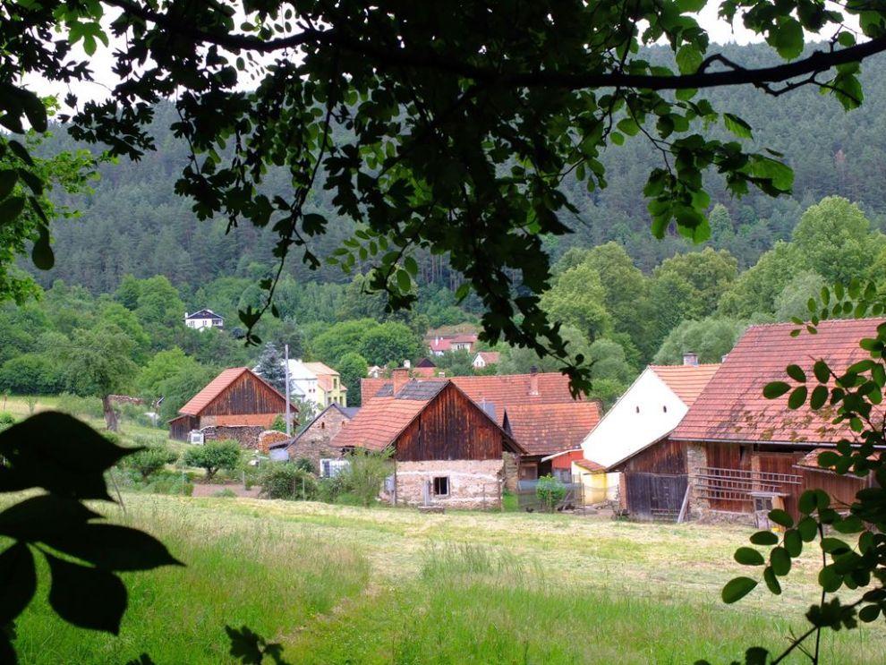 Skryje