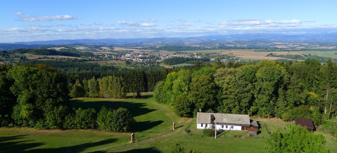 Výhled z rozhledny na Táboře