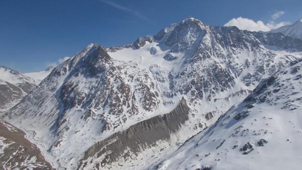 Vrcholy nad chatou
