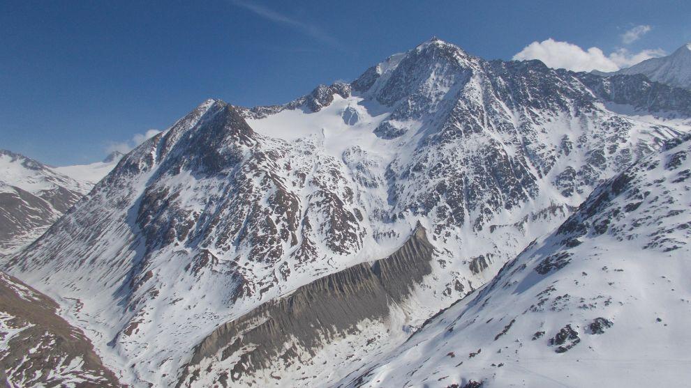 Vrcholy nad chatou