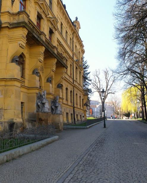 Ulice 5. května a Na Valech