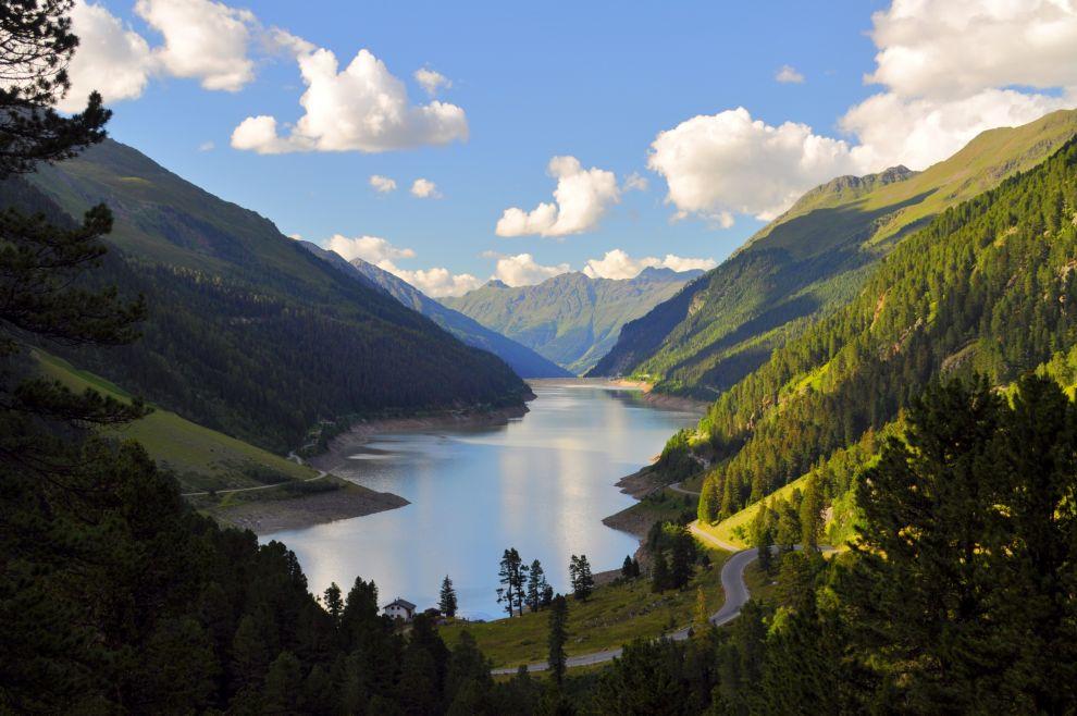 Kaunertalská ledovcová silnice - jezero Stausee