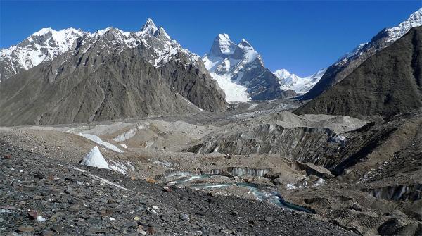 Muztag Tower (7 273m n. m.)