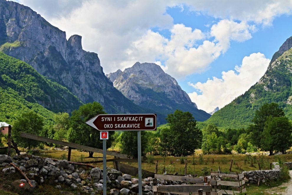 Rozcestí k Oku Skakavice