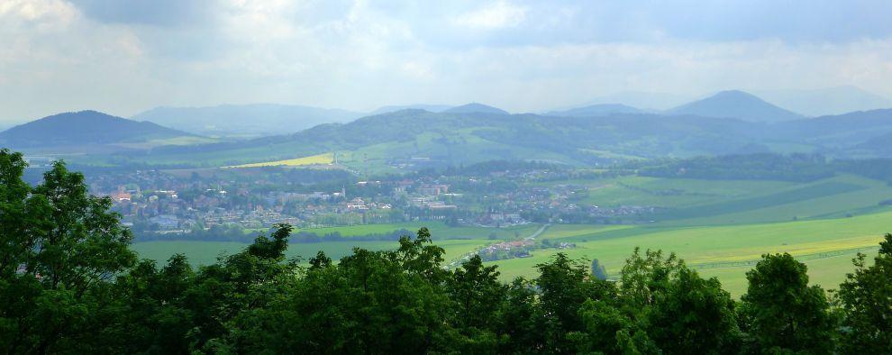 Výhled na Beskydy a Podbeskydí