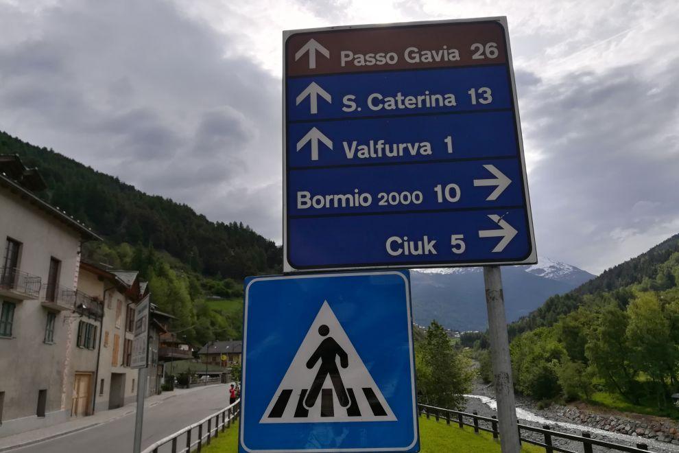 Z Bormia je to 26 kilometrů