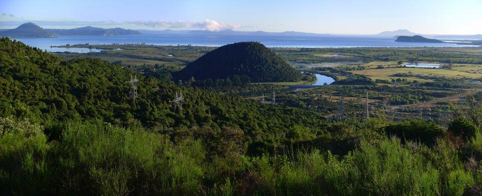 Výhled na jezero Taupo