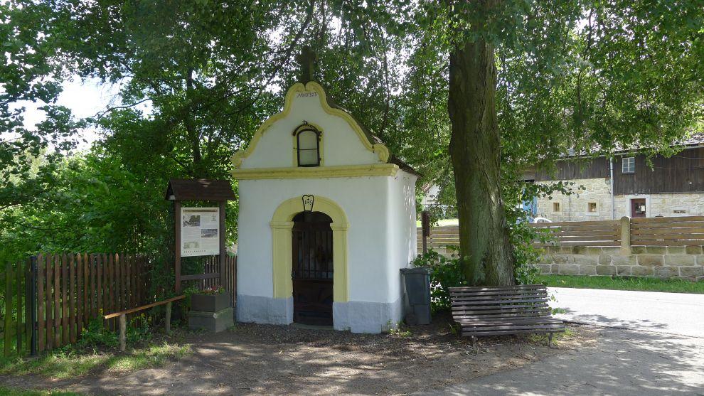 Kaplička ve Frýdštejně