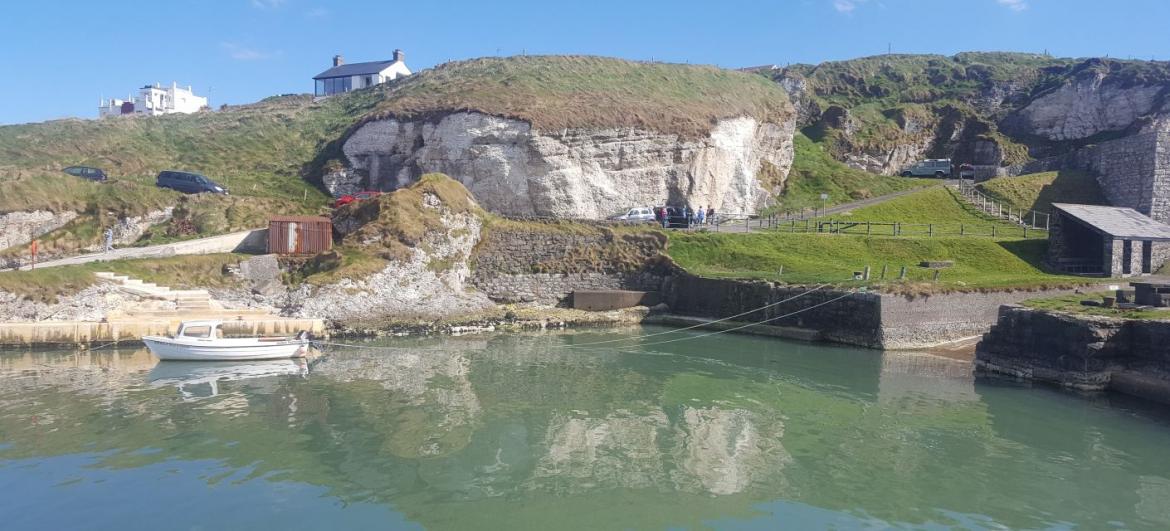 Přístav Ballintoy