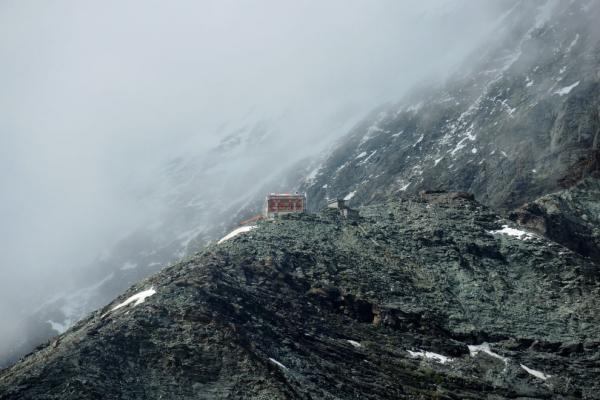 Pohled na Hörnlihütte