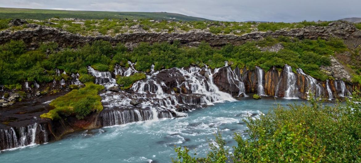 Vodopád Hraunfossar