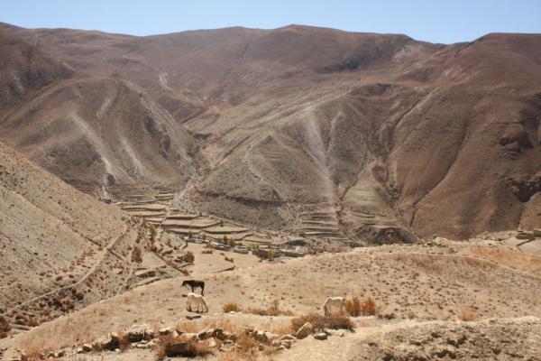 sestup do vesnice Bhijar 3800m