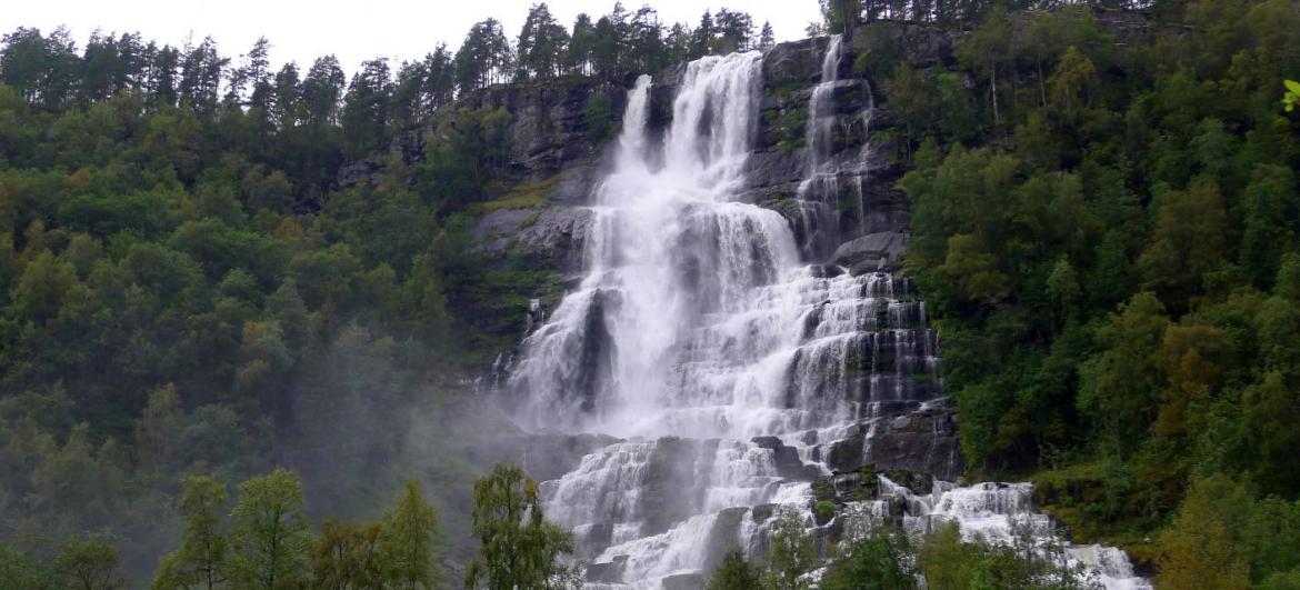 Vodopád Tvindefossen