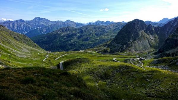 Fenêtre de Ferret (2698 m n. m.) - Col du Grand-Saint-Bernard