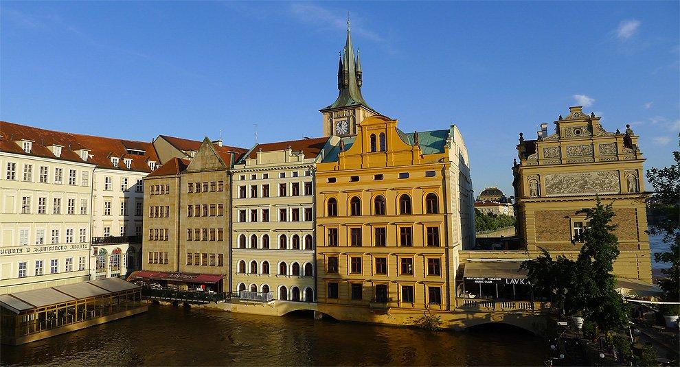 Novotny bridge