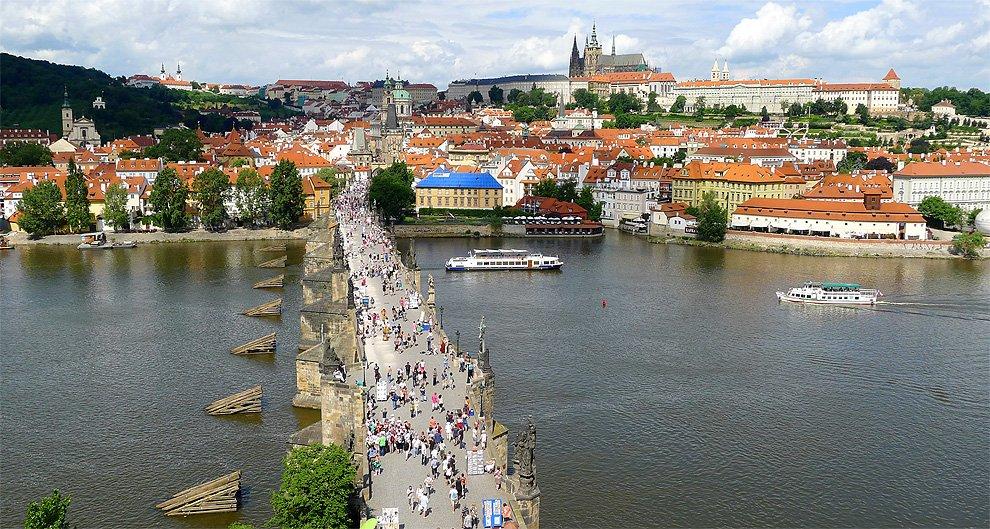 Charles Bridge from the Old Town Bridge