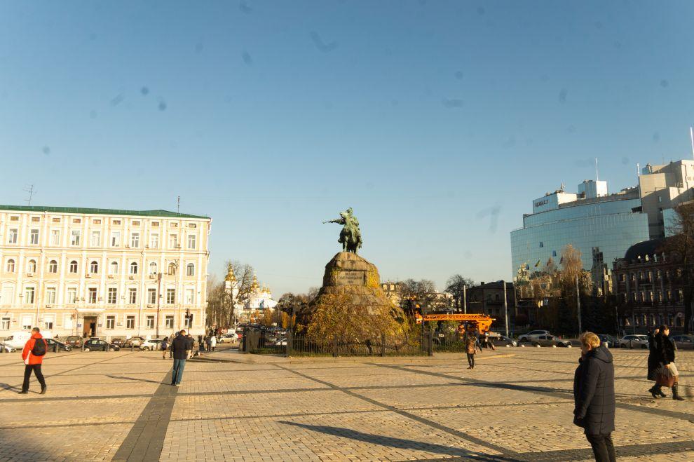 Socha Bohdana Khmelnytskeho