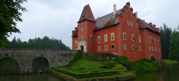 Zámek Červená Lhota