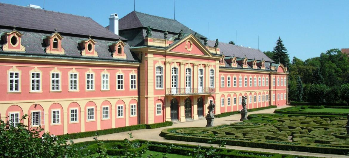 Zámek Dobříš
