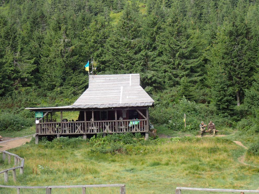 Sidlovina, sedlo pod Hoverlou.