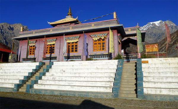 Gompa in Ranipauwa