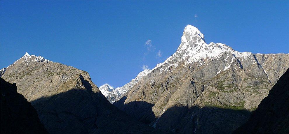 Bakhordas (5 432m n. m.)