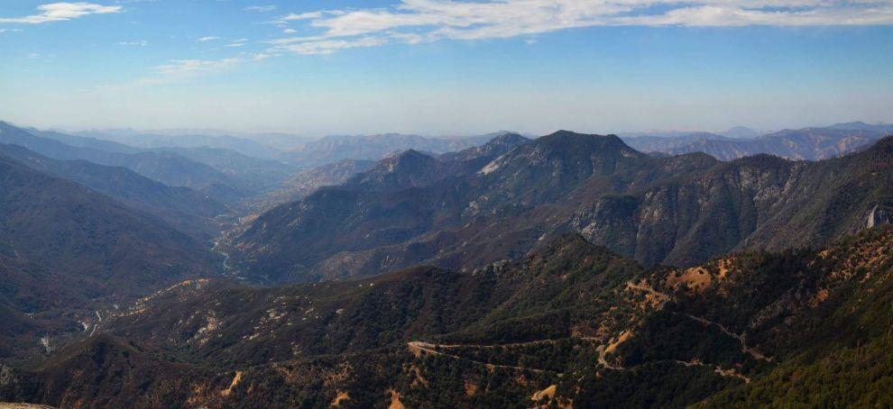 Pohled na Sequoia a Kings Canyons