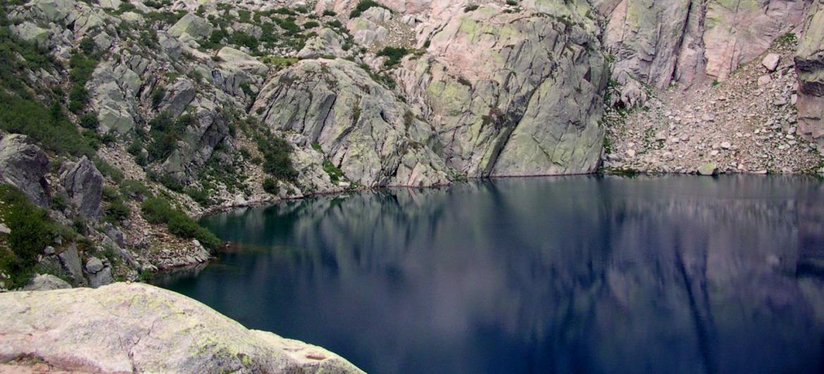 Jezero Lac de Capitello