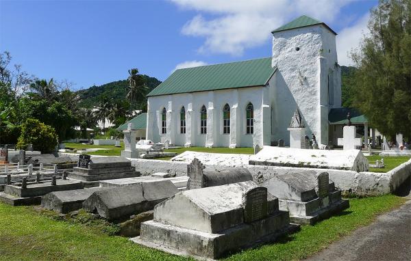 Starý kostel s hřbitovem