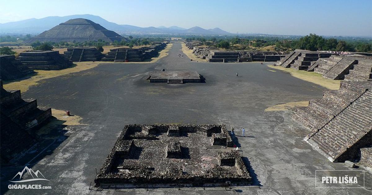 Visit of Teotihuacán - America's largest pyramids | Gigaplaces.com
