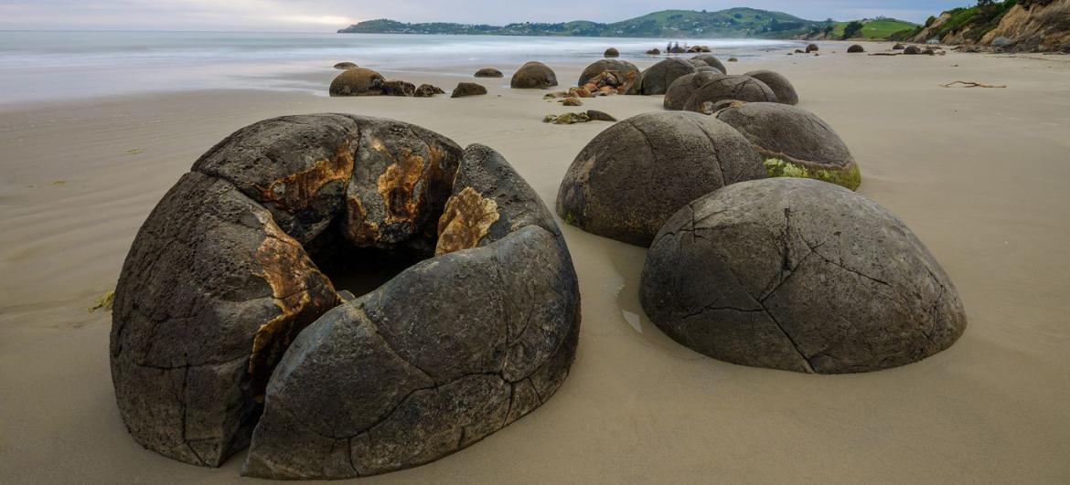 Moeraki Boulders