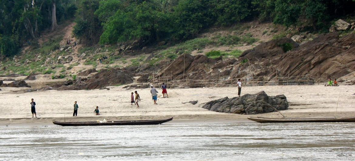 Plavba po Mekongu do Pakbengu