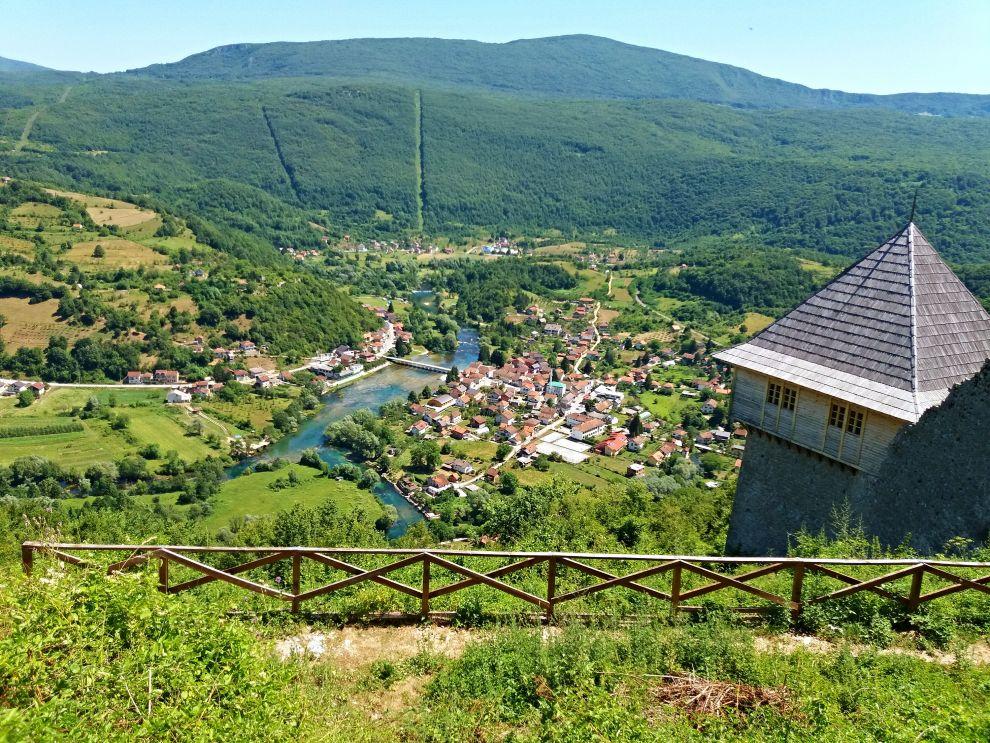 Zřícenina hradu Ostrovica