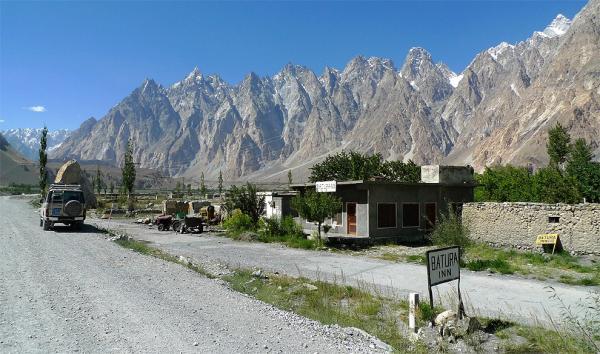 Batura Inn