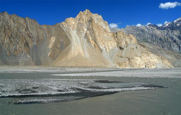 Řeka Hunza