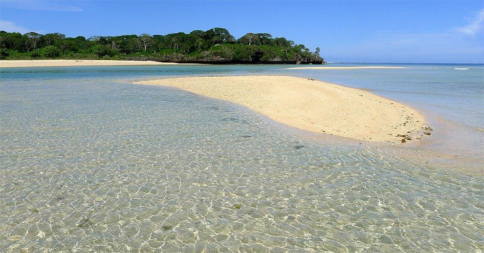 Sandy islets