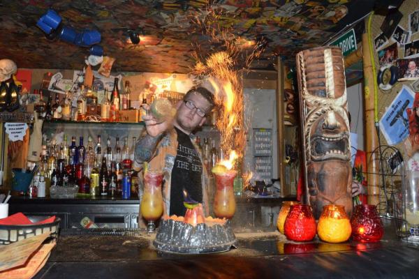 Hula bar
